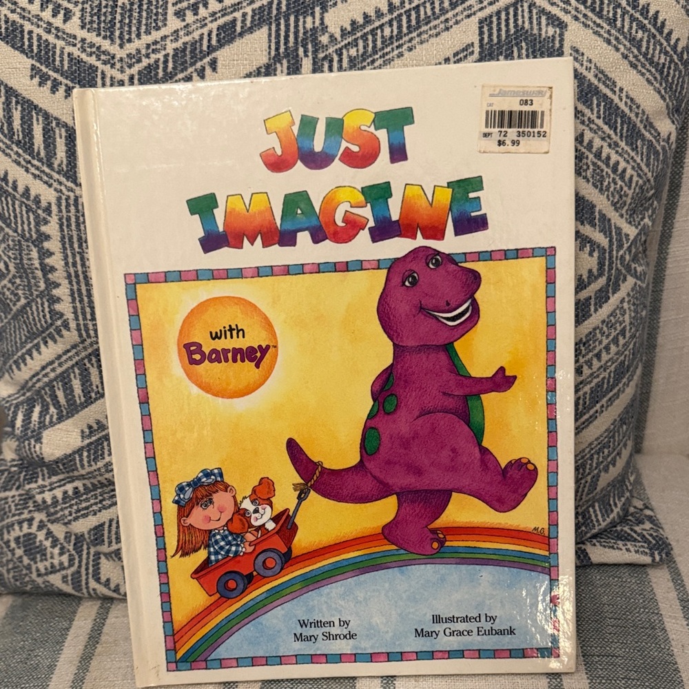 ☘️2/$10☘️ Barney Vintage Hardcover Book Just Imagine Collector Edition 1992